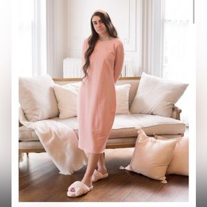 EUC Dainty Jewells Simply Chic Layering Dress